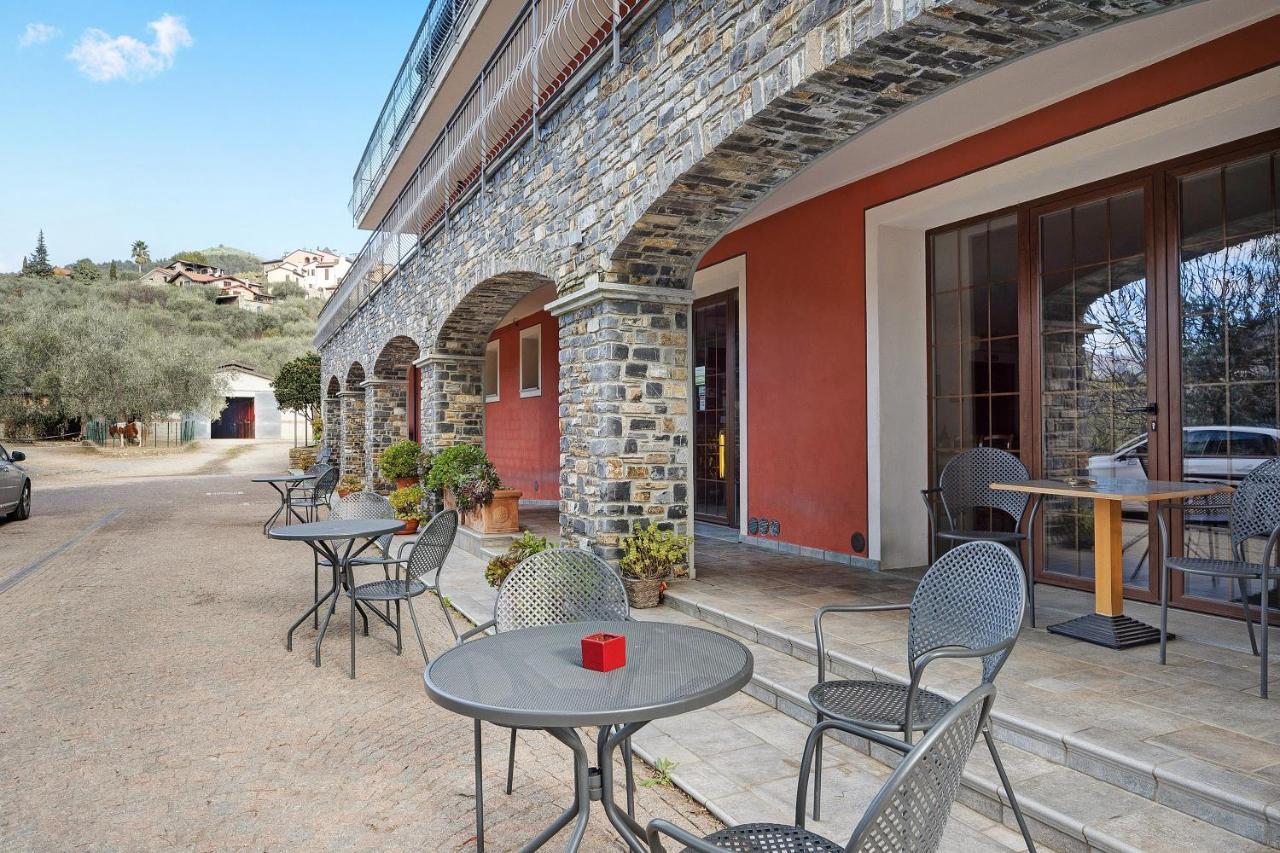 Messalina Agriturismo La Scuderia Molino Nuovo  外观 照片